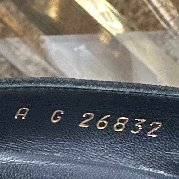 CHANEL Black Pumps With Pearls - Picture 5 of 9